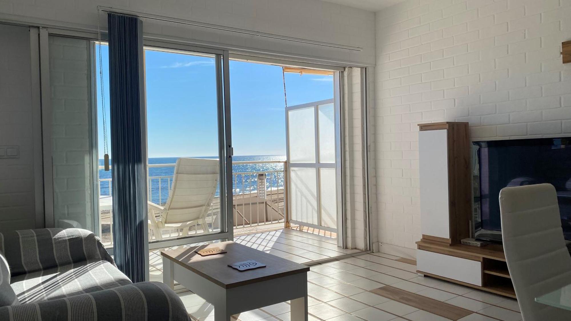 טורבייחה Beachfront Apartment - La Mata מראה חיצוני תמונה